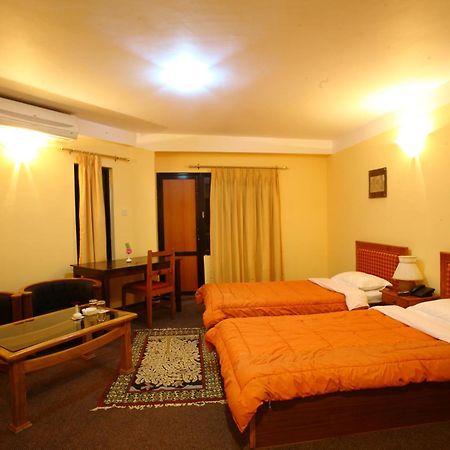 Royal Astoria Hotel Katmandu Zewnętrze zdjęcie