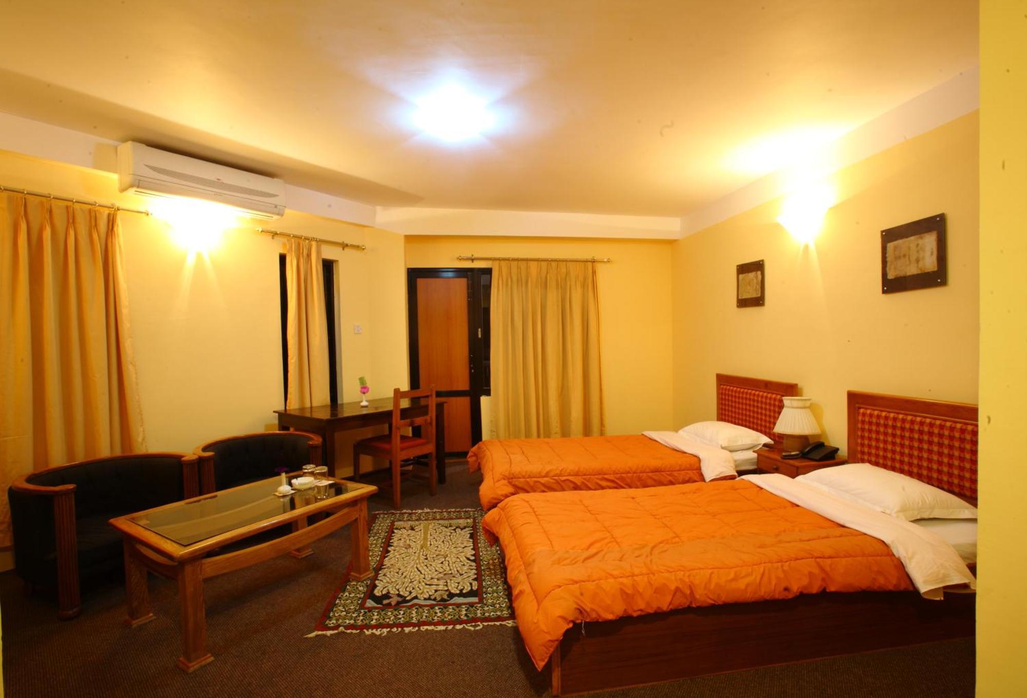 Royal Astoria Hotel Katmandu Zewnętrze zdjęcie