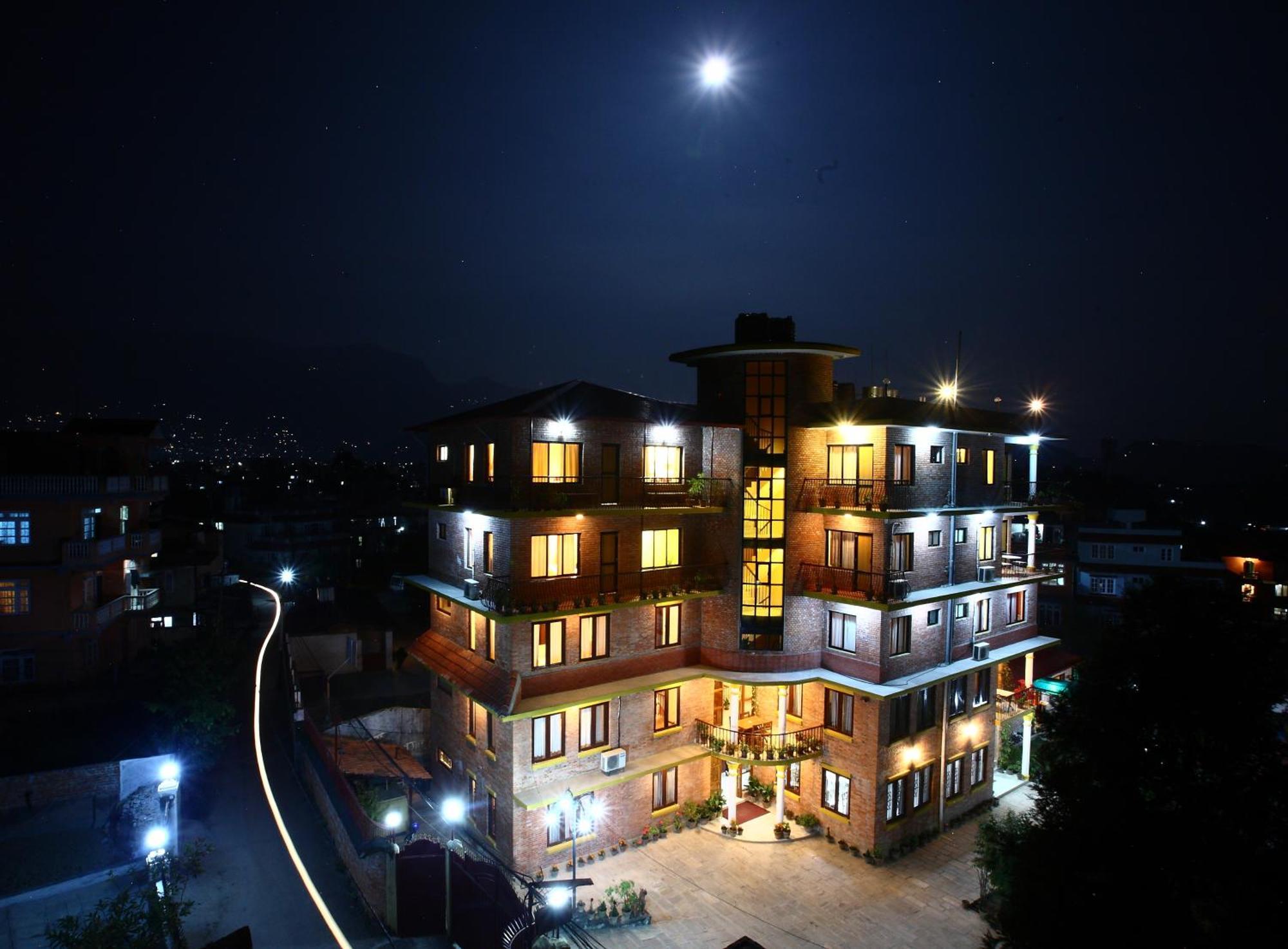 Royal Astoria Hotel Katmandu Zewnętrze zdjęcie