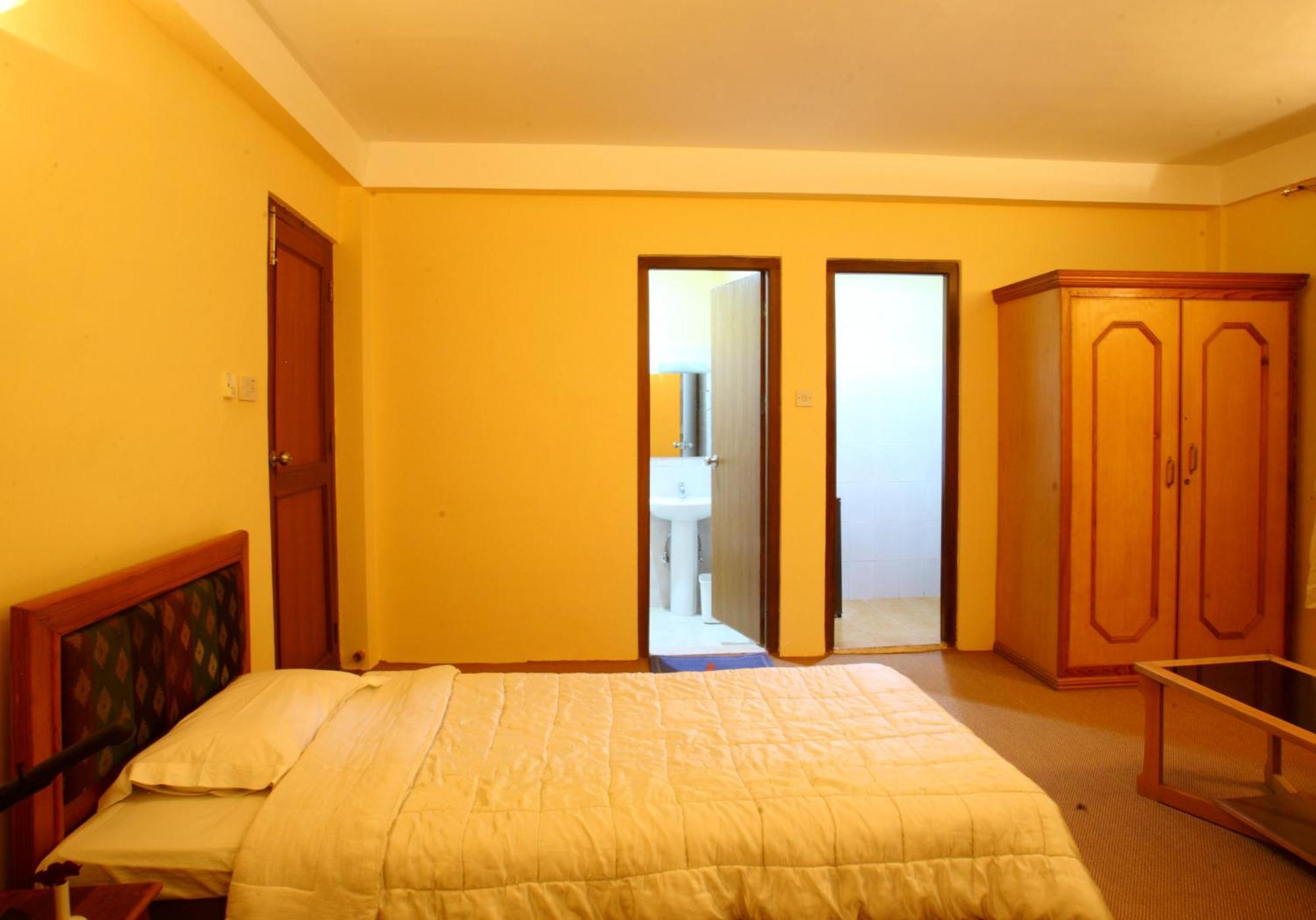 Royal Astoria Hotel Katmandu Zewnętrze zdjęcie