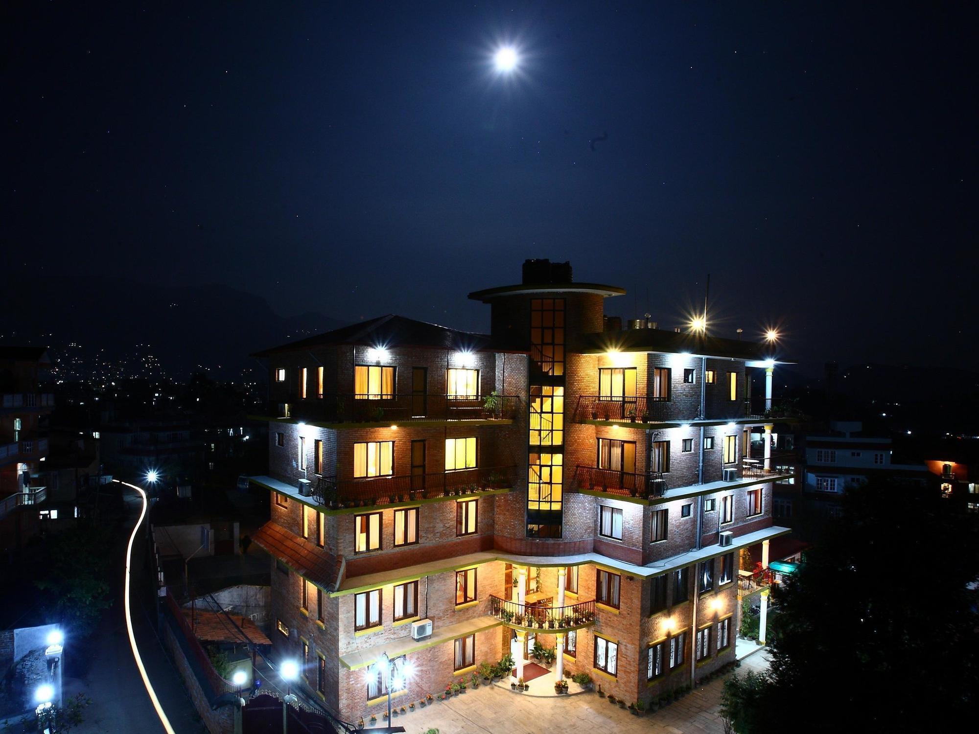 Royal Astoria Hotel Katmandu Zewnętrze zdjęcie