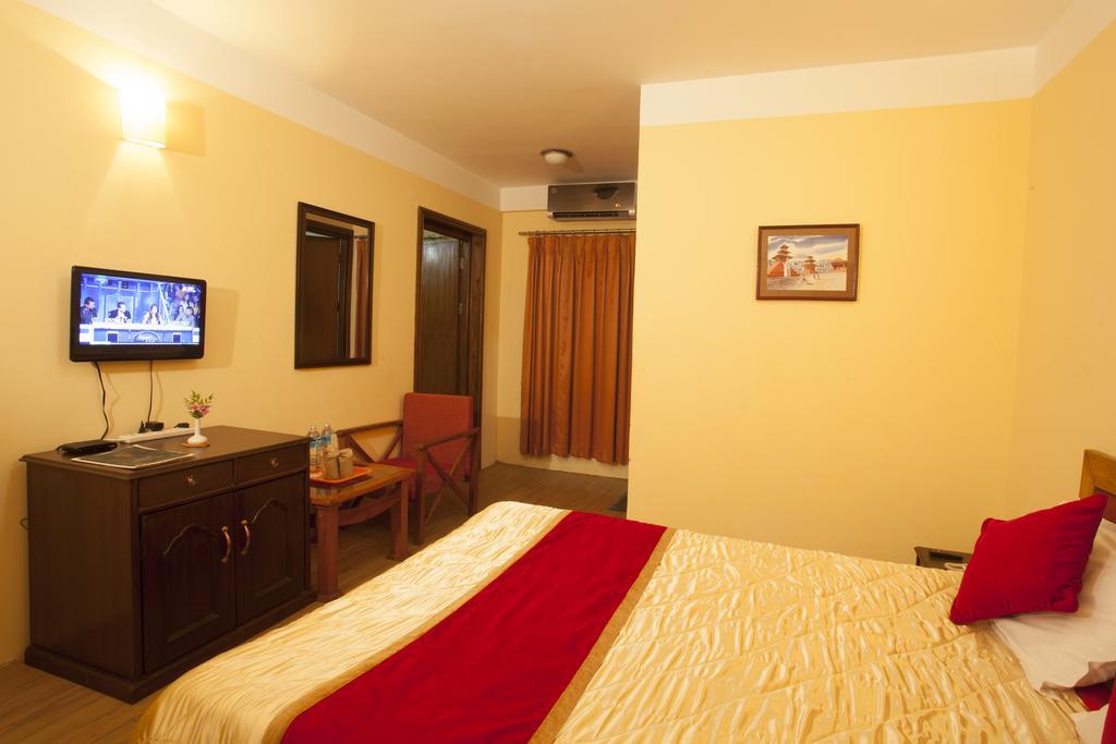 Royal Astoria Hotel Katmandu Zewnętrze zdjęcie