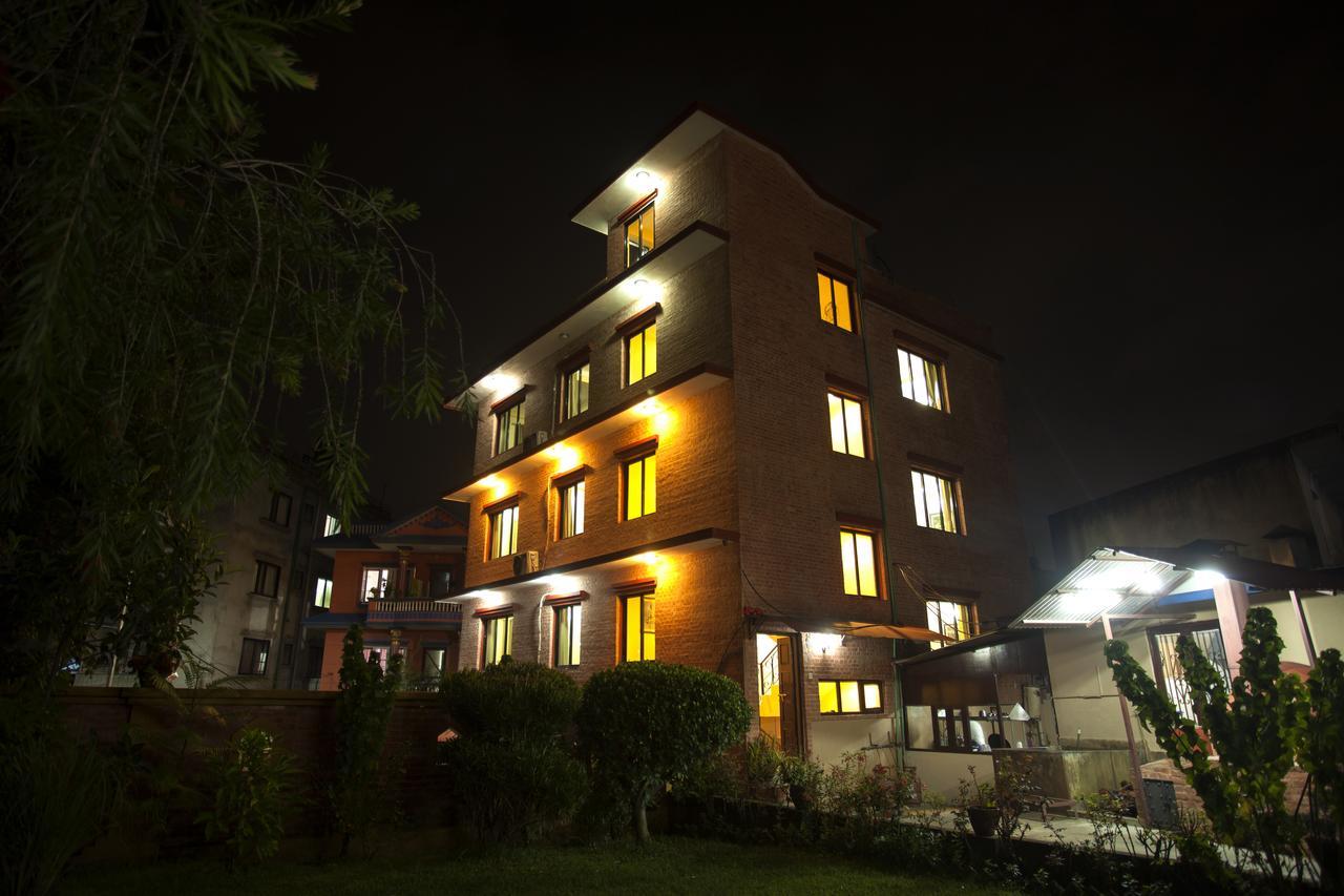 Royal Astoria Hotel Katmandu Zewnętrze zdjęcie
