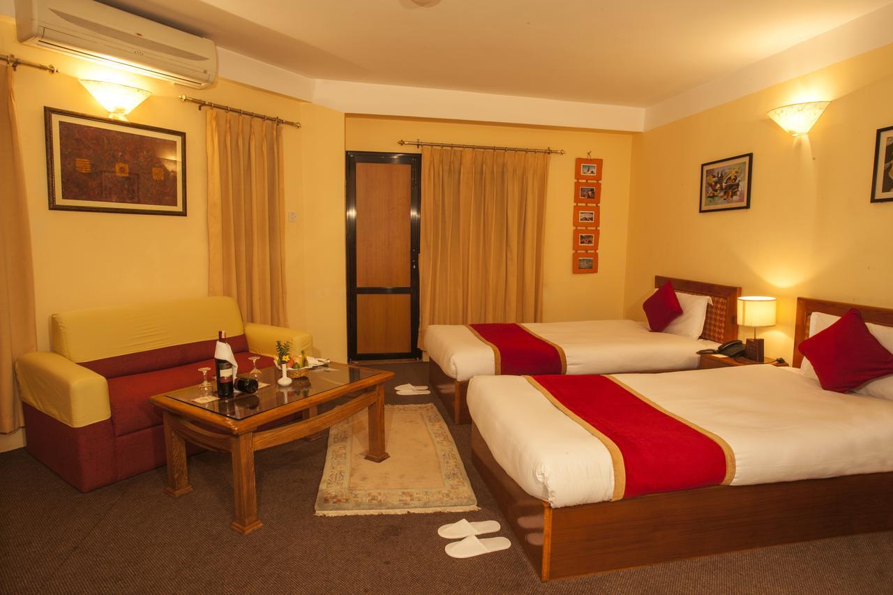 Royal Astoria Hotel Katmandu Zewnętrze zdjęcie